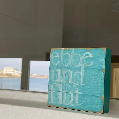 Pier 21 Apartment